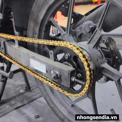 Nhông sên dĩa Light cho Satria chính hãng