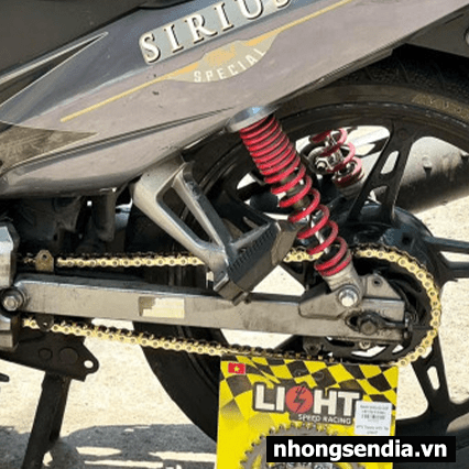 Nhông sên dĩa Light cho Sirius/Jupiter xăng cơ