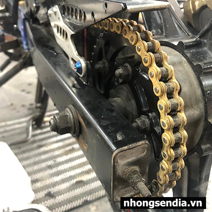 Sên vàng SSS 428HS 10ly 130L