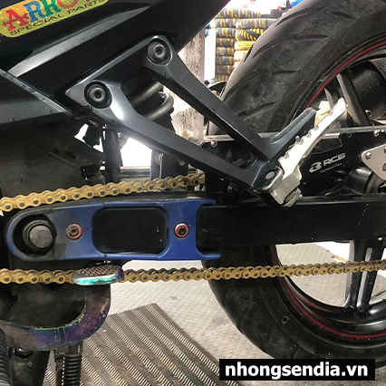 Sên vàng SSS 428HS 10ly 130L